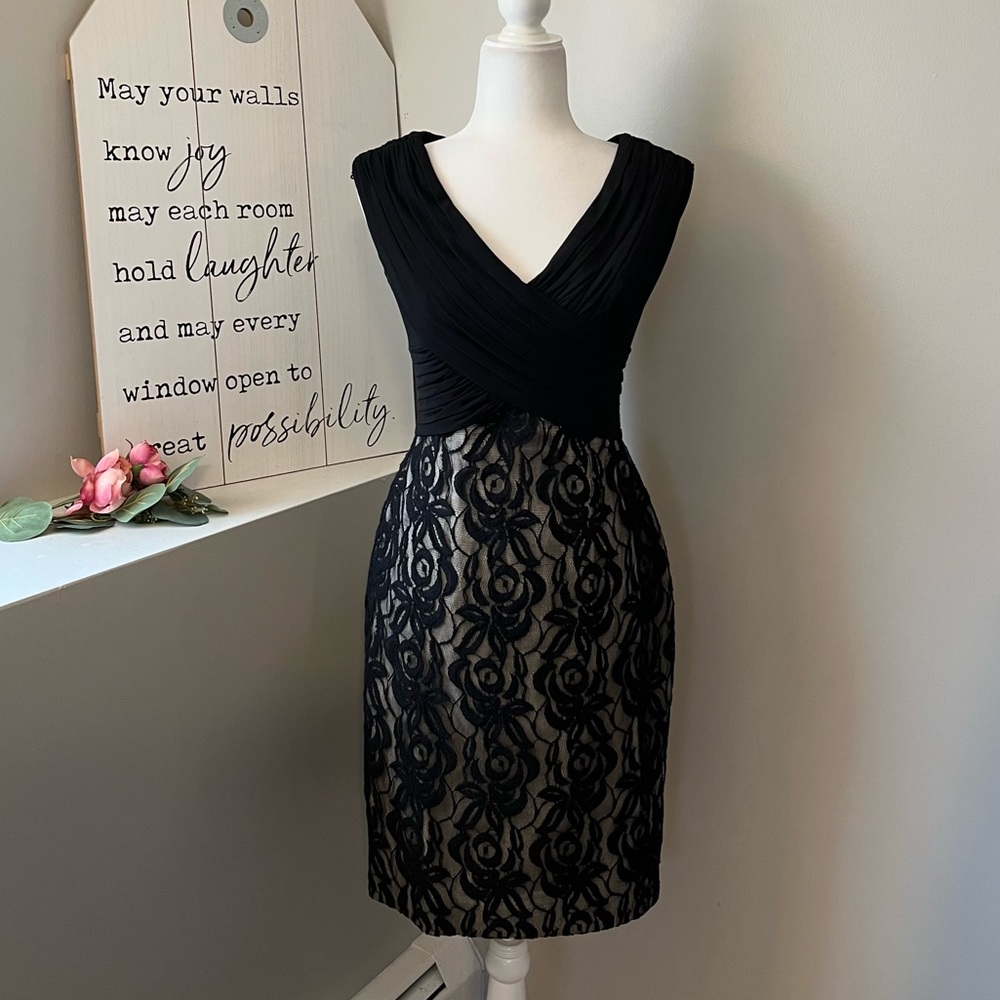Adrianna Papell Floral Lace Cocktail Dress